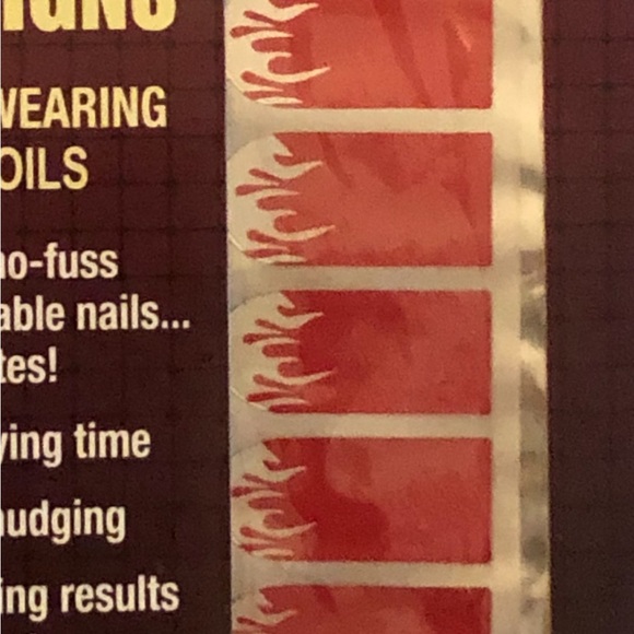 Time & Again 16 Nail Foils/ Press-on Nails in “Silver Flames” - Picture 3 of 5